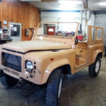 Restauration de véhicule tout-terrain : photo des travaux sur un Defender Lybian Sand année 1998 - Garage 4x4 90